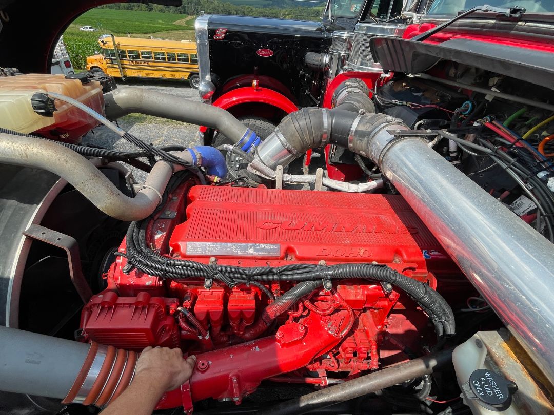 2009 KENWORTH W900L Heavy Hauler - Image 35